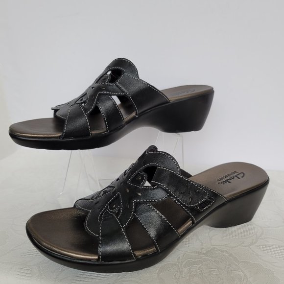 CLARKS Bendables Ella Art Leather Sandals- Black color- Women's Size 9.5M - Picture 9 of 13